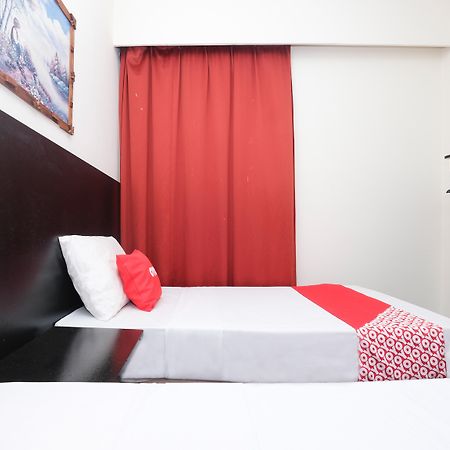 פטלין ג'איה Hotel Sri Sutra - Sungai Buloh מראה חיצוני תמונה