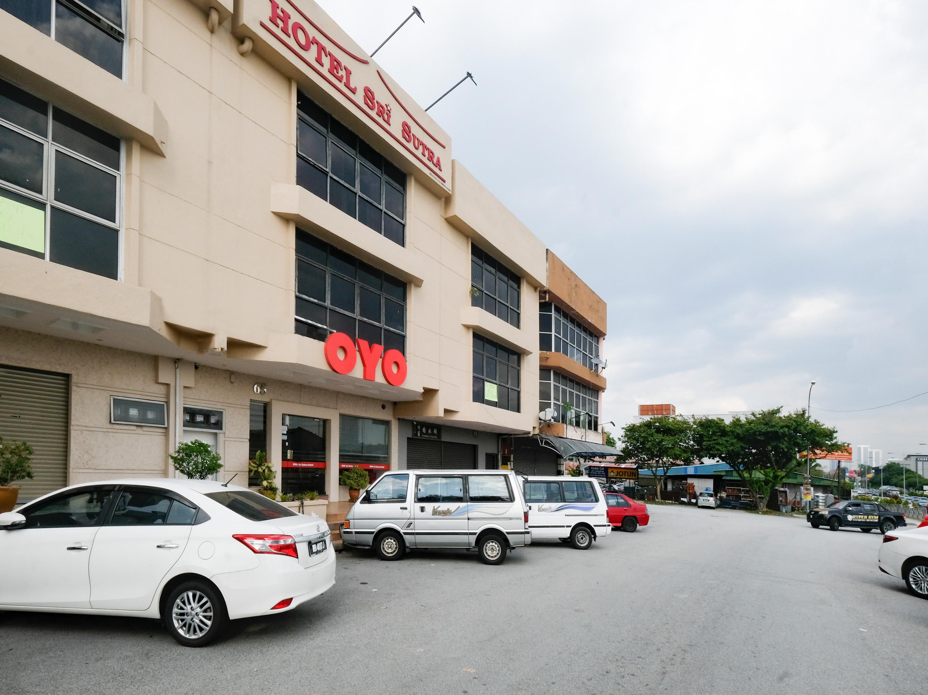 פטלין ג'איה Hotel Sri Sutra - Sungai Buloh מראה חיצוני תמונה